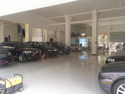 第一車網(wǎng)武漢奧奔馬舊機(jī)動(dòng)車經(jīng)紀(jì) 專業(yè)服務(wù)，誠(chéng)信為本，助力二手車交易無(wú)憂